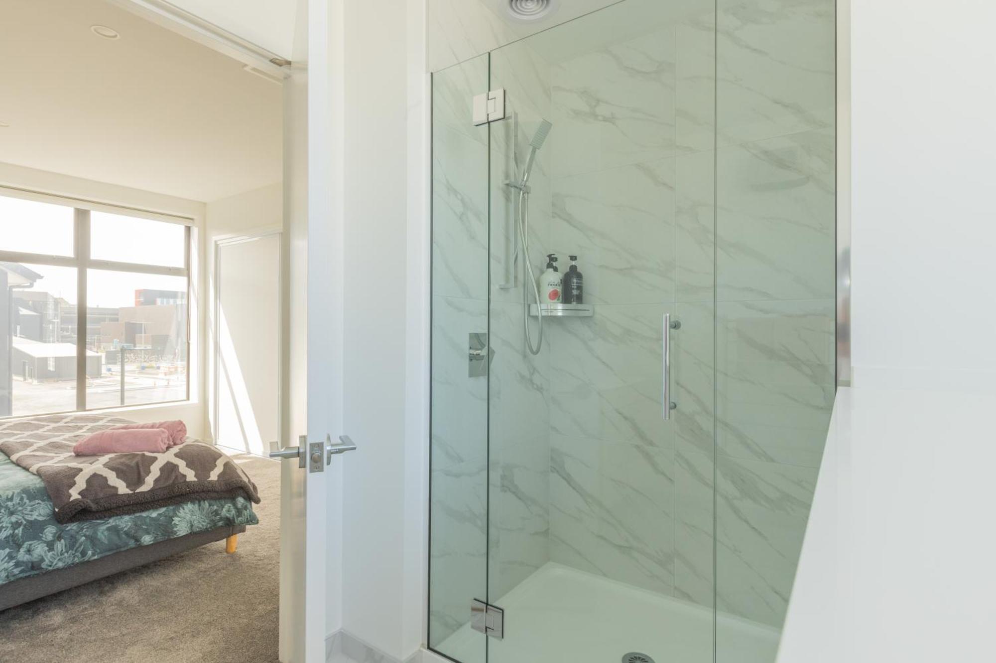 Luxury 2 Bedroom Townhouse By Hagley Park In Cbd Christchurch Exterior foto