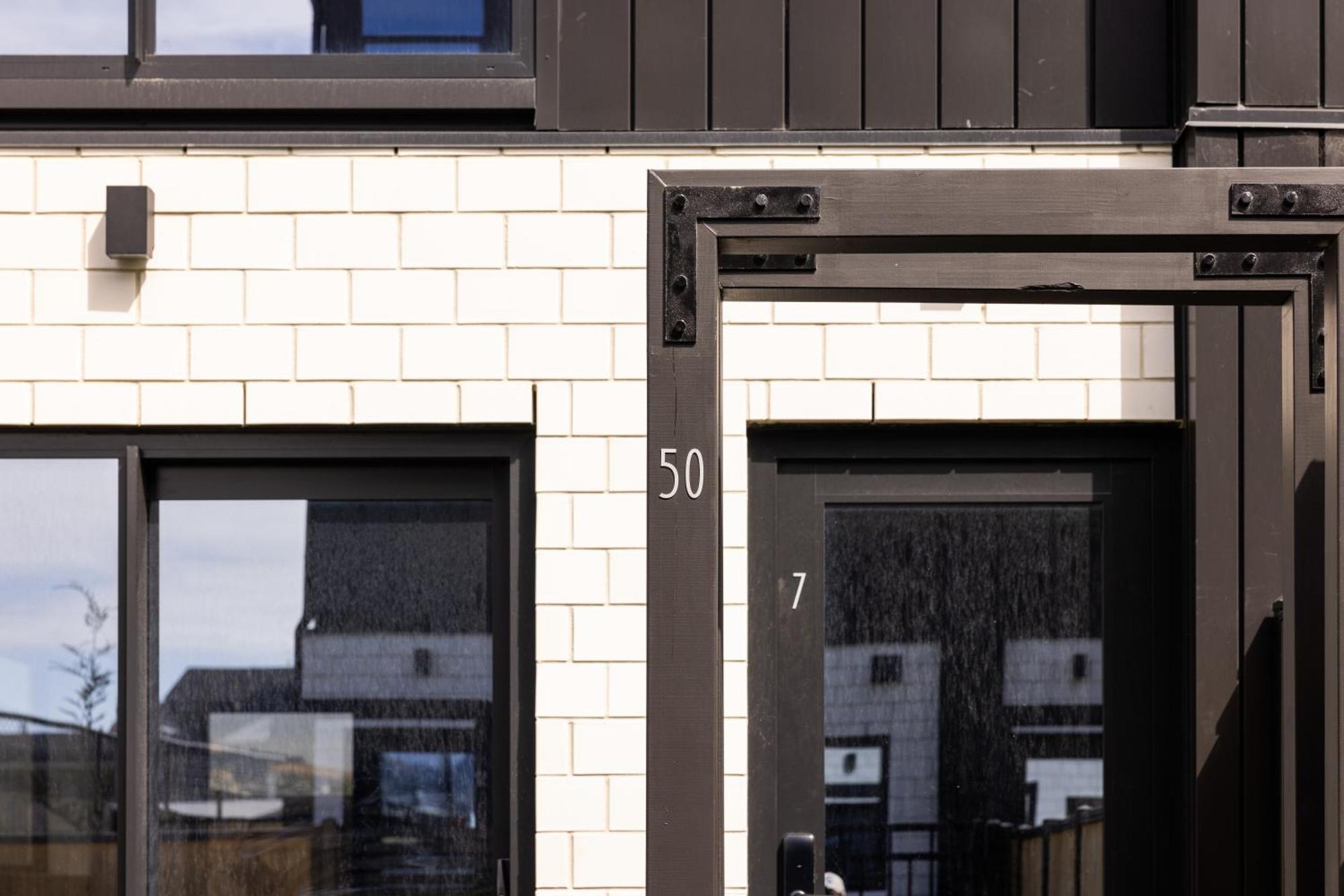 Luxury 2 Bedroom Townhouse By Hagley Park In Cbd Christchurch Exterior foto